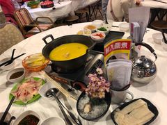 -鲜入围煮花胶鸡海鲜火锅