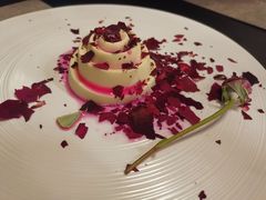 玫瑰人生-十五食吾 La Pâtisserie (海甸岛店)