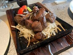 -穹六人间 people 6(岳阳路店)