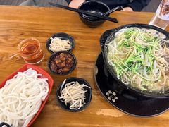 -丽虹云南过桥米线(兴工街店)