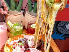 -Dragon Pizza•圆脸龙披萨·牛排餐厅