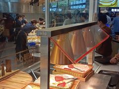 -荟选餐饮徐家汇社区食堂(徐虹北路店)