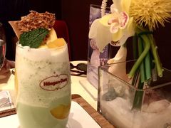 碧波绿洲&nbsp;覆盆子白桃抹茶冰淇淋奶昔-哈根达斯(国瑞店)