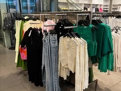 -H&M(鹏欣水游城店)