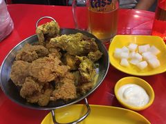 -BHC炸鸡(明洞总店)