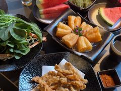 -湊湊火锅·茶憩(杭州湖滨银泰in77店)