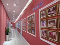 -米娜凯威少儿礼仪艺术教育(南海新凯广场店)