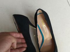 -京伟修鞋洗鞋奢侈品皮具护理店