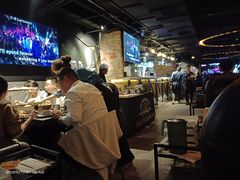 -麦凯伦烧烤·精酿超级工厂店(金桥总店)