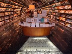 -钟书阁(珍园店)