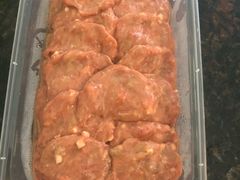 新鲜牛肉饼-山珍鲜牛肉火锅本地老字号(汕中老店)