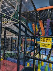 -反弹蹦床公园·亲子乐园·团建·派对(尚品奥莱店)