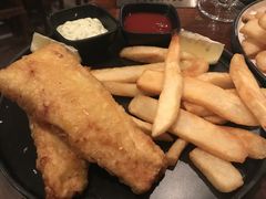 -Hooley's活利仕西餐厅(珠江新城店)