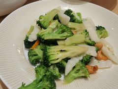 -吕氏疙瘩汤·新派鲁菜(芝罘万达店)