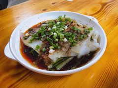 红油凉皮-胖胖板凳面