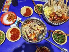 -马路边边串串香(苗栗路店)