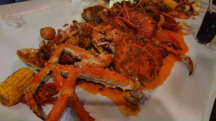 the boiling crab宝灵蟹手抓海鲜-"因为疫情,同事之间已经很长一段时