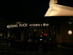 -WOLFGANG PUCK KITCHEN & BAR(迪士尼小镇店)