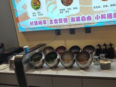 -鸡遇虾煲干锅火锅(小寨金莎店)