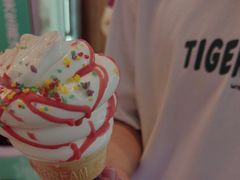 -DQ·蛋糕·冰淇淋(河东万达店)