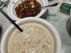 -绿草地·湘菜(酃湖师院店)