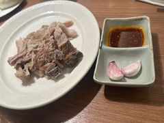 手抓羊腿肉一斤-贯贯吉·清真餐厅(浙江中路店)