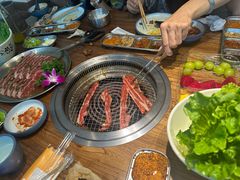 -明洞阿姨·韩式酱蟹烤肉·创意料理(三元桥店)