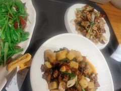 -隔壁老王·家常云南菜(花巷店)