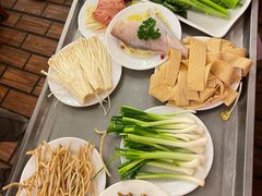 -山城年华老火锅(玉林店)