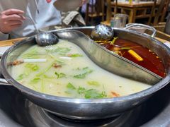 -肖肖酸萝卜鱼火锅(总店)
