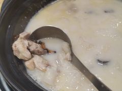 浓郁的汤-喜上喜鸡煲翅(吉大店)