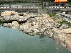 -东山风动石景区
