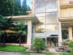 -上海怡沁园度假酒店