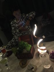 -TWOFACE 双面理发馆