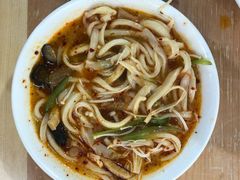 野菌剪刀面-一家人剪刀面(海伦国际店)