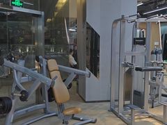 -威克健身游泳(万菱汇店)