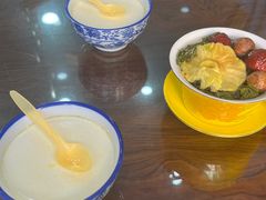 -三江源美食城