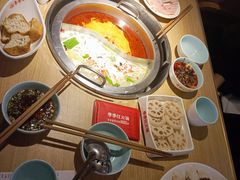 -季季红火锅(柳州城中万达二店)