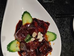 -河畔春天时尚餐厅