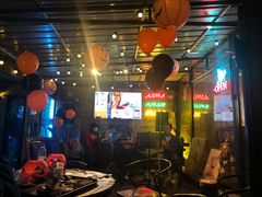 -拖板鞋咖啡旅行酒店(春熙路地铁站店)