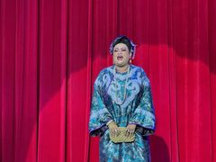 -金东尼人妖秀