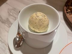 白松露冰淇淋-新荣记(新源南路店)