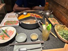 -三出山火锅(南京万象天地店)