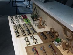-Trend1881视光·蔡司视觉(领展广场店)