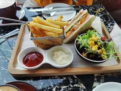 -时光吧·大堂吧·丽江和府洲际度假酒店
