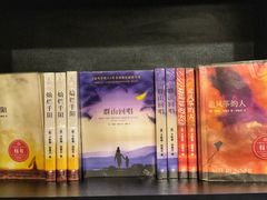 -钟书阁(松江泰晤士小镇店)