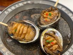 石锅大鲍鱼-品海楼·大连海胆锅贴馆(东港店)