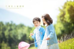 -万福娃儿童摄影(正荣时代广场店)