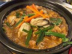 啫啫生蚝土鸡煲-蚝美人·生蚝海鲜烧烤(茶花园店)