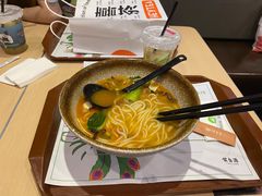 红烧牛肉米线-蒙自源米线大王(东站店)